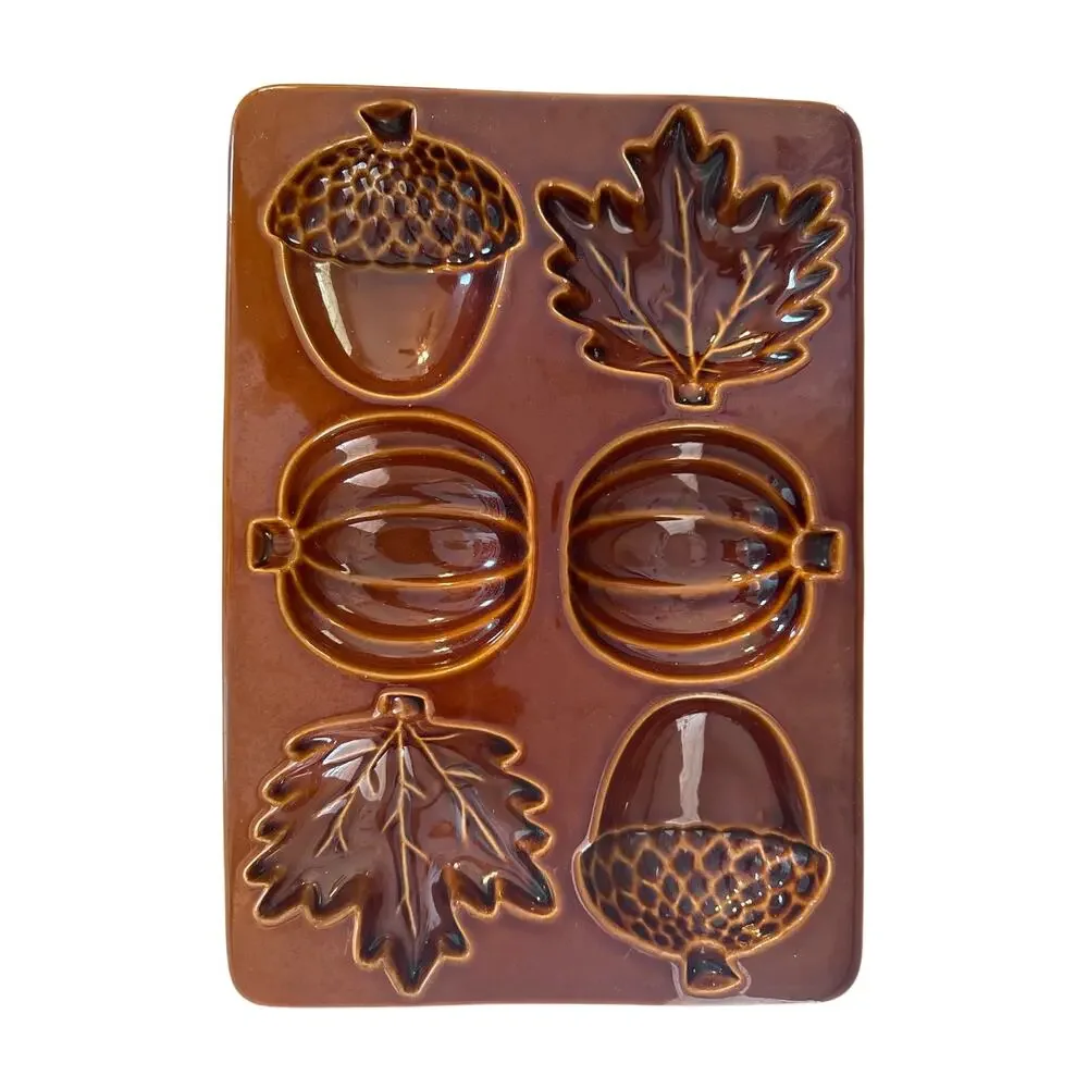 Crate & Barrel Ceramic Fall Baking Dish Baker Stonemold Pumpkin Leaves Autumn